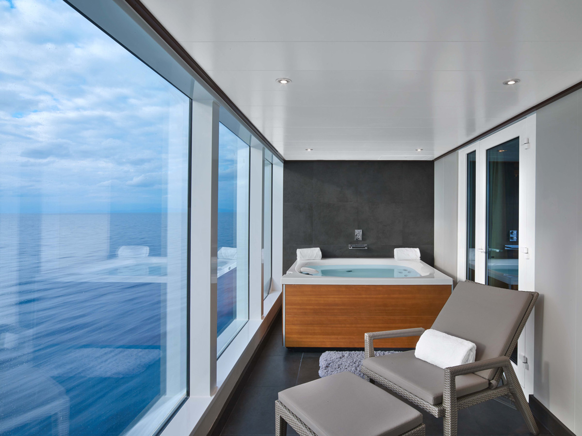 Seabourn Ovation Accommodation Wintergarden Suite 2.jpg